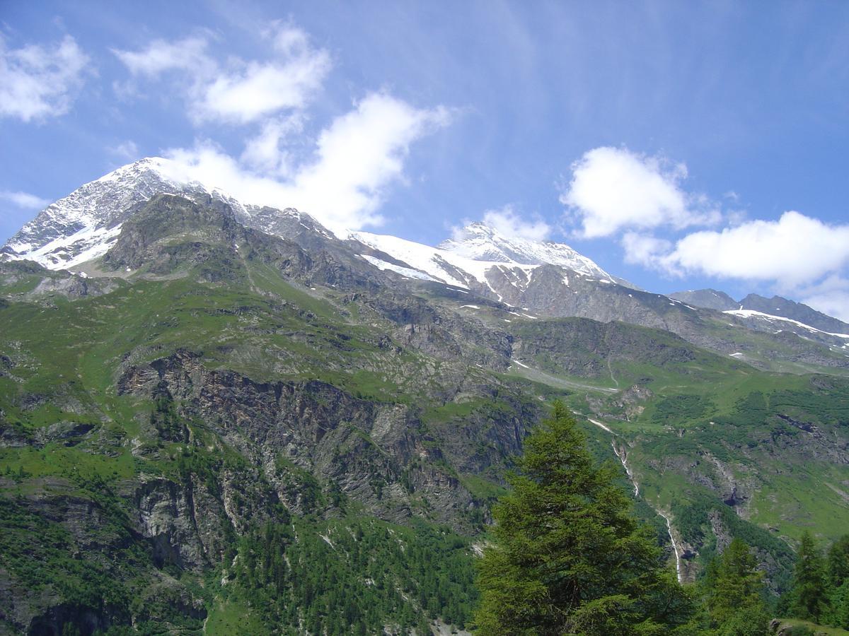 Hotel Le Genepy Tignes Eksteriør bilde
